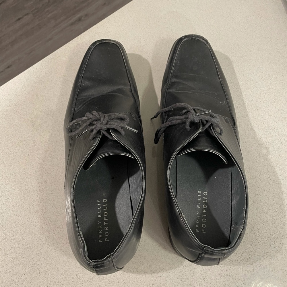 Men’s Black Dress shoes by Perry Ellis Portfolio👞